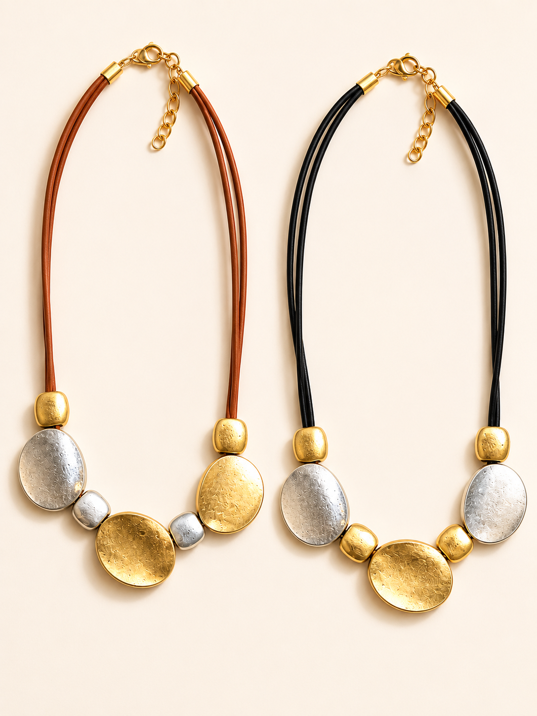 Le Collier Composition