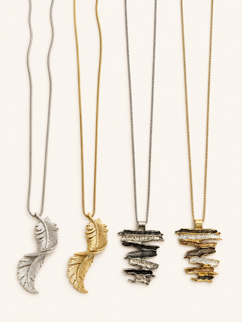Le Collier Composition
