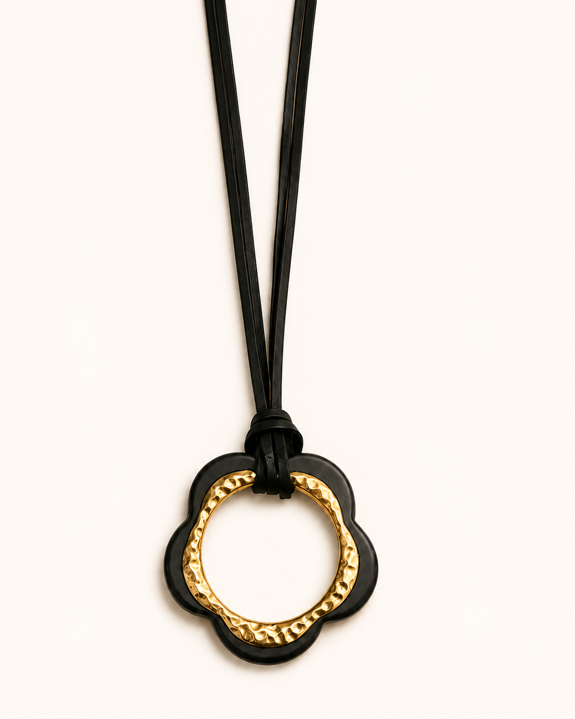Collar Composición Largo Negros Dorados-Plateados
